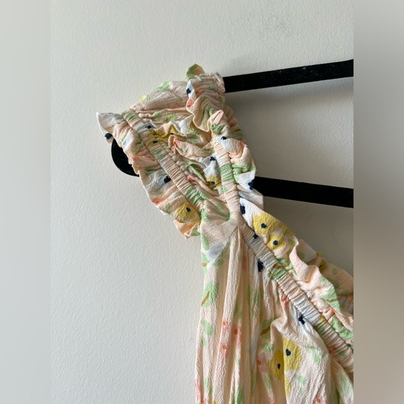 With Jéan Isabel Dress - Picture 6 of 11